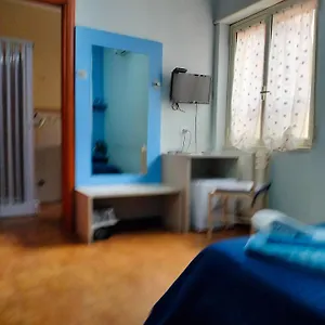 Max , Messina Italië